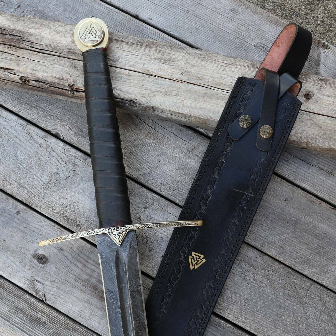 Einherjar Blade Of Valhalla Damascus Steel Viking Long Sword